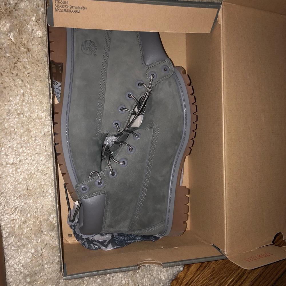 Gray timberland junior boots